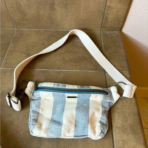 Billabong canvas Fanny pack
